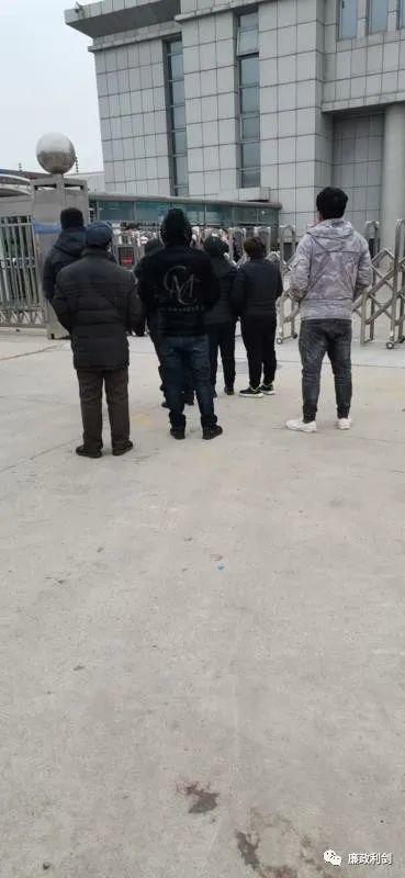相亲当天在车内发生关系事情经过: 唐山青年今出