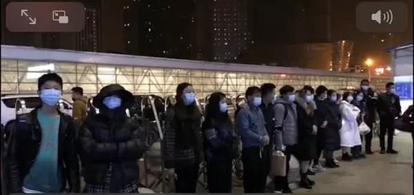 女主播以恋爱为名诱40名男网友刷礼物，涉案12人