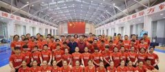 足球球星年薪 记者：锻练不在于年薪有多高，而是本领与薪水不匹配！